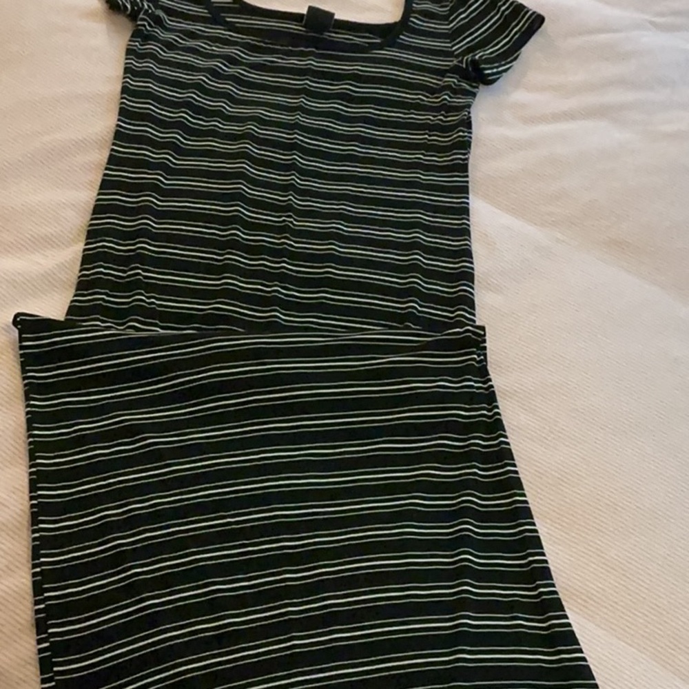 Striped Black and White Dress, Billa Bong (Large) ultra confo!